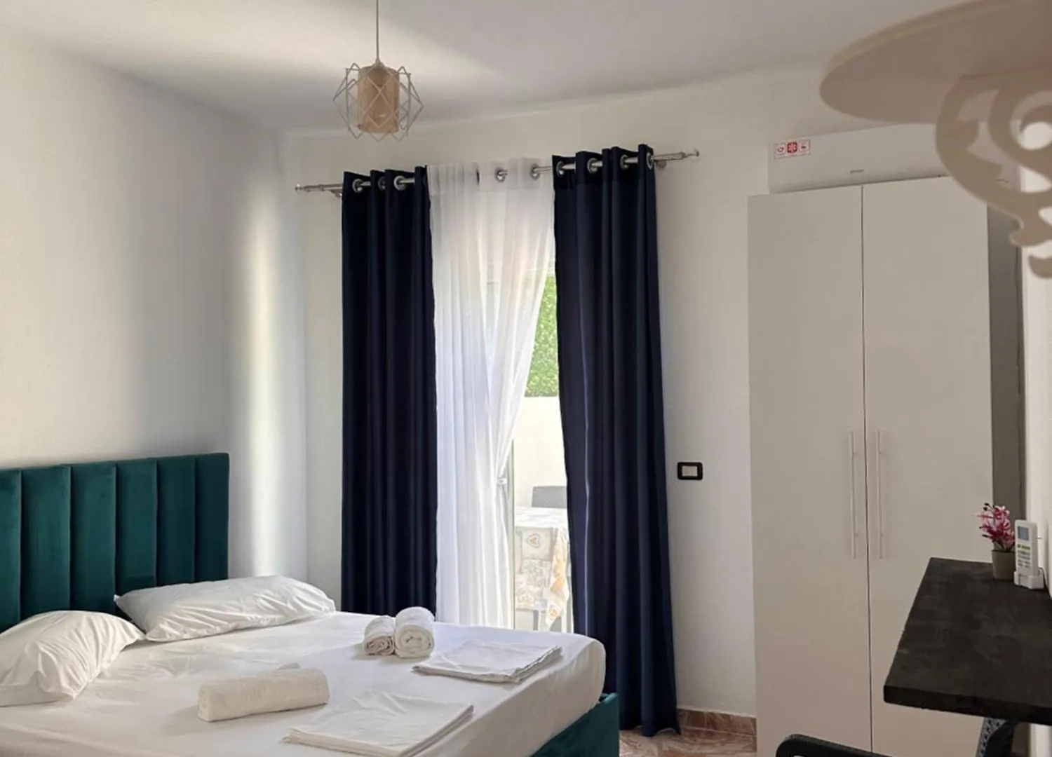 Mabel Rooms Durres Albania
