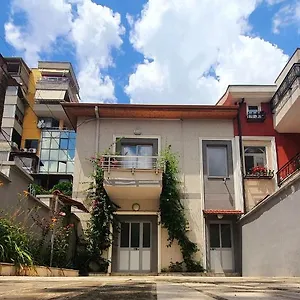  Appartamento A Cheerful With Free Parking Space Albania